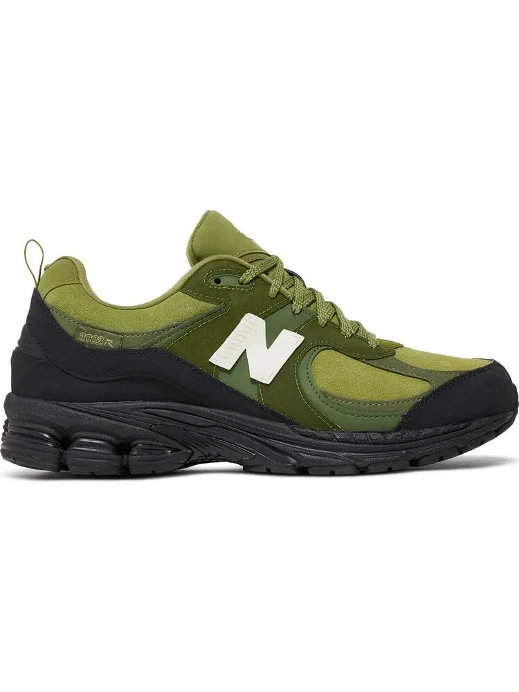 Кроссовки New Balance The Basement x 2002R 'Moss Green' — изображение 1 из 8, зеленый