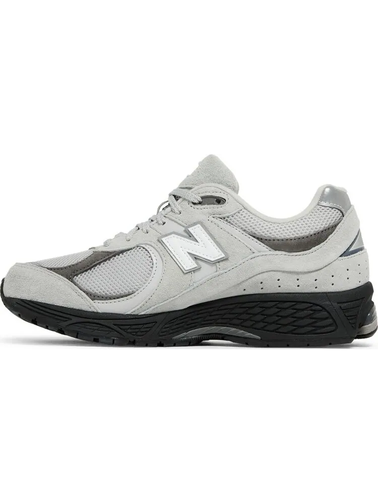 Кроссовки New Balance 2002R 'Grey Black' JD Exclusive — изображение 3 из 8, серый
