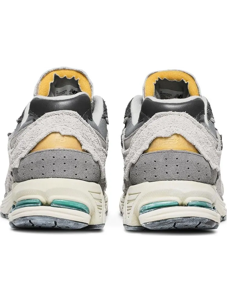 Кроссовки New Balance 2002R Protection Pack Rain Cloud — изображение 5 из 10, серый