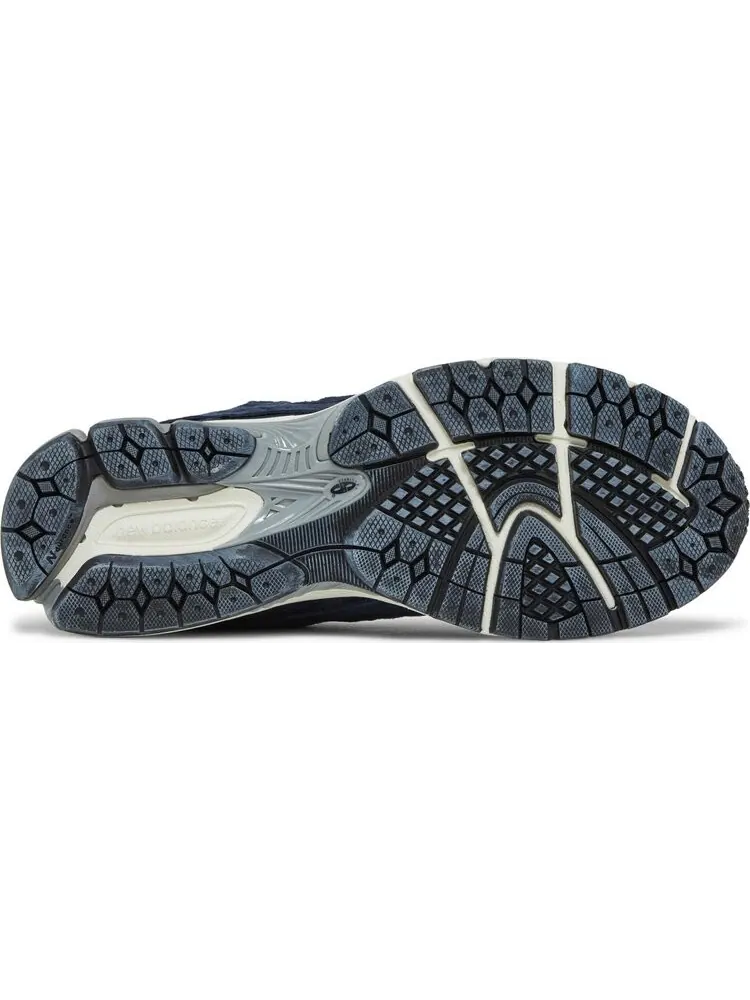 Кроссовки New Balance 2002R 'Protection Pack - Dark Navy' — изображение 4 из 8, синий