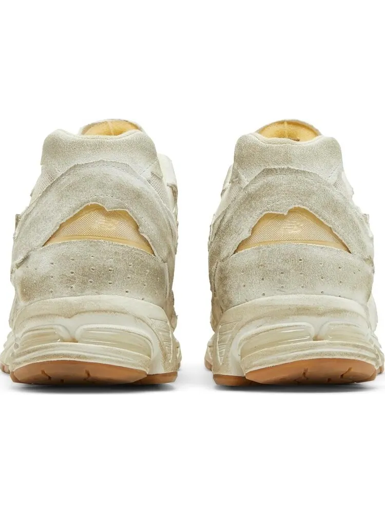 Кроссовки New Balance 2002R 'Protection Pack - Distressed' — изображение 6 из 8, белый