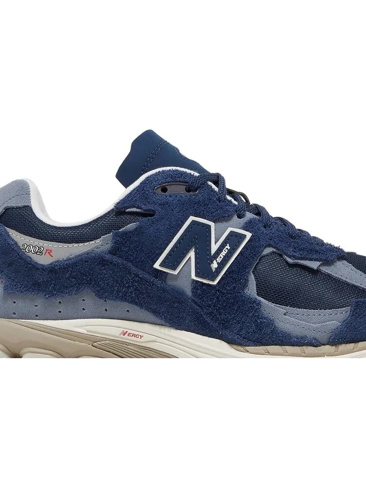 Кроссовки 2002R 'Protection Pack - Navy' — изображение 2 из 4, синий