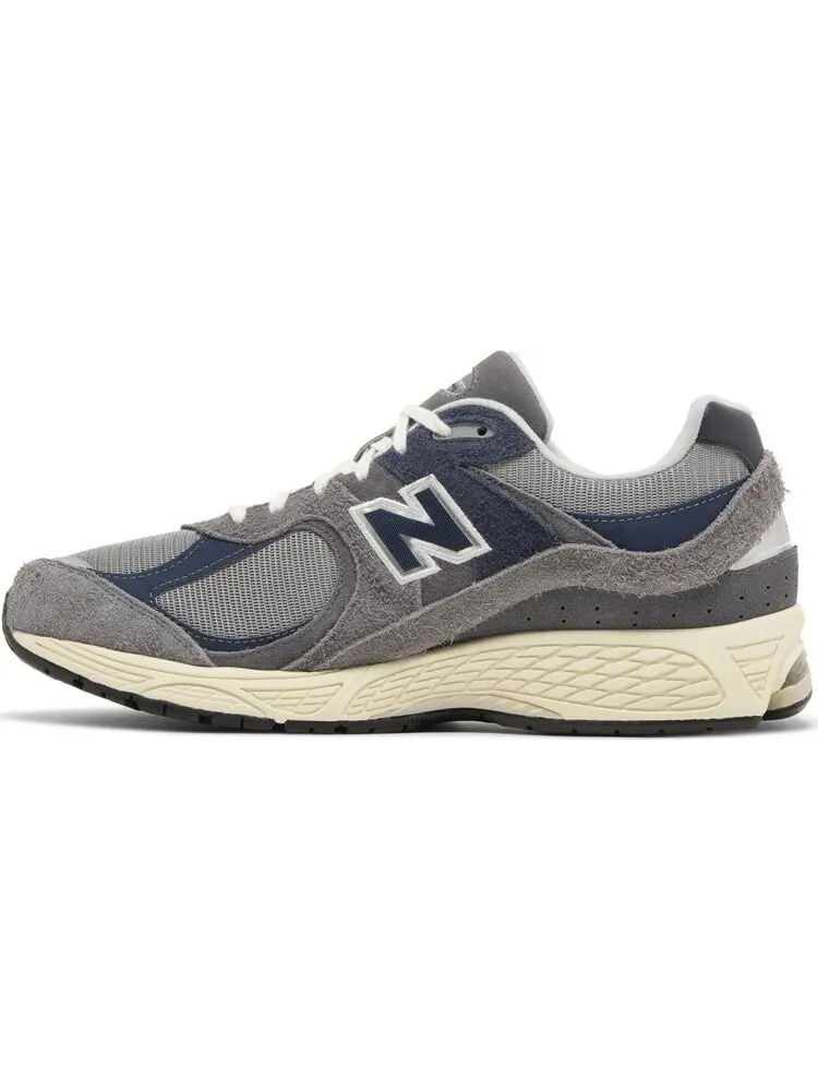 Кроссовки 2002R 'Castlerock Navy' — изображение 3 из 4, серый