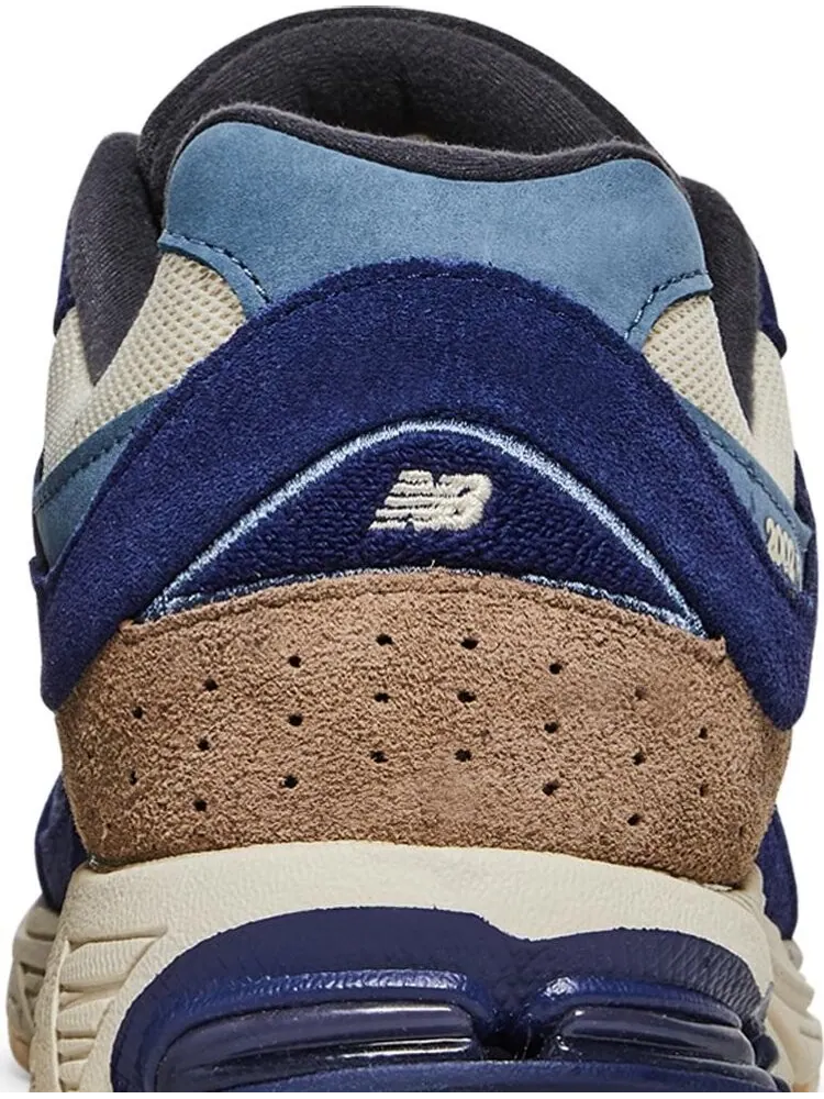 Кроссовки New Balance 2002R 'Night Tide Cream' — изображение 7 из 8, синий