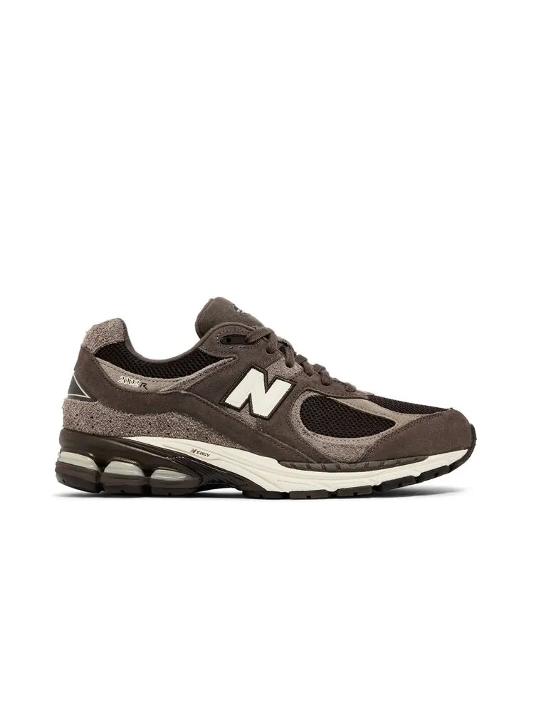 Кроссовки New Balance Shoe Palace x 2002R — изображение 1 из 4, коричневый