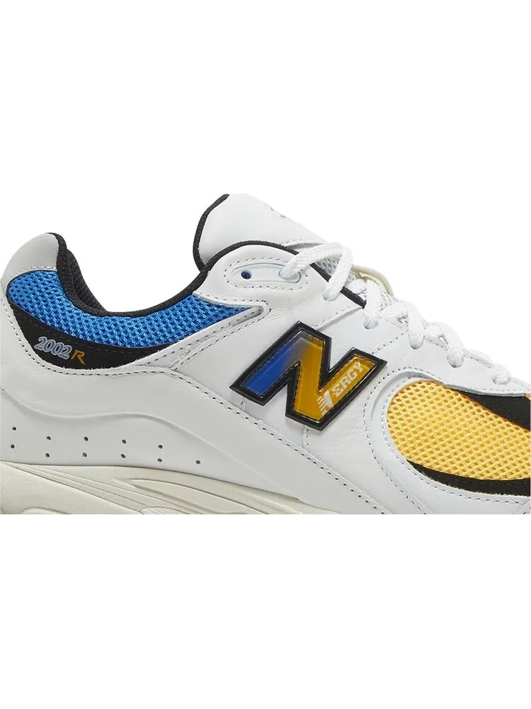 Кроссовки New Balance 2002R 'Vibrant Apricot' — изображение 2 из 8, белый