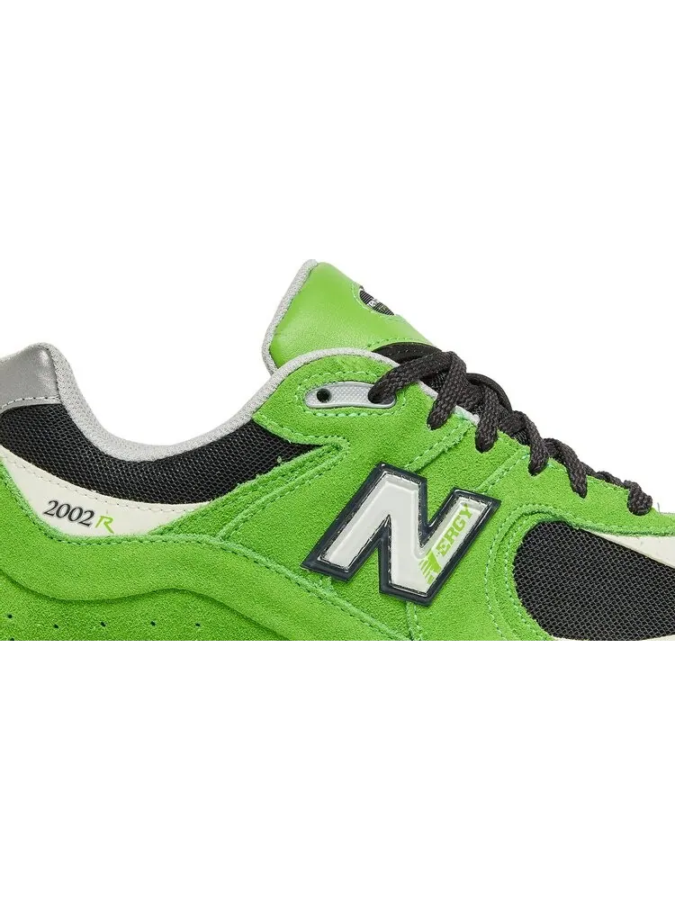 Кроссовки New Balance 2002R 'Good Vibes Pack - Green Apple' — изображение 2 из 8, зеленый