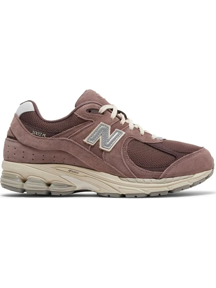 Кроссовки New Balance 2002R 'Suede Pack - Dusty Fig' — изображение 1 из 8, фиолетовый