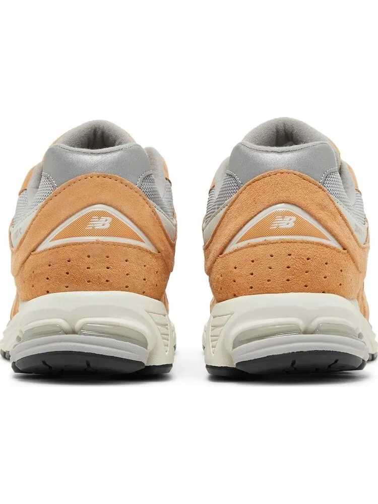 Кроссовки New Balance 2002R 'Sweet Caramel' — изображение 6 из 8, желтый