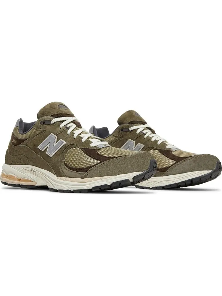 Кроссовки New Balance 2002R 'Dark Camo' — изображение 8 из 8, зеленый