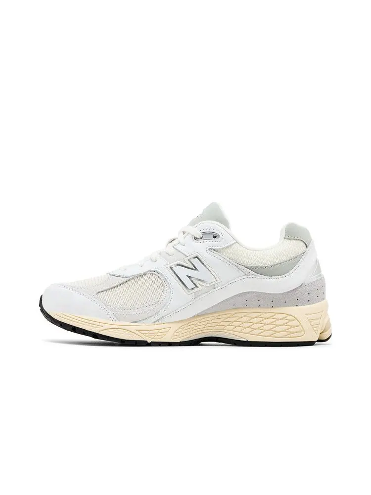 Кроссовки New Balance 2002R 'Leather Pack - White Gold' — изображение 4 из 9