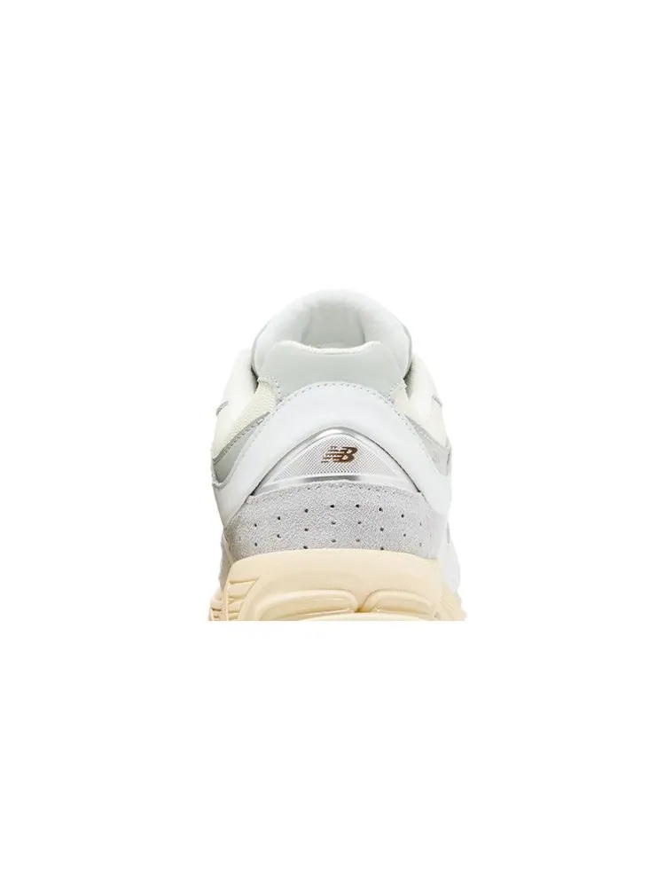 Кроссовки New Balance 2002R 'Leather Pack - White Gold' — изображение 8 из 9