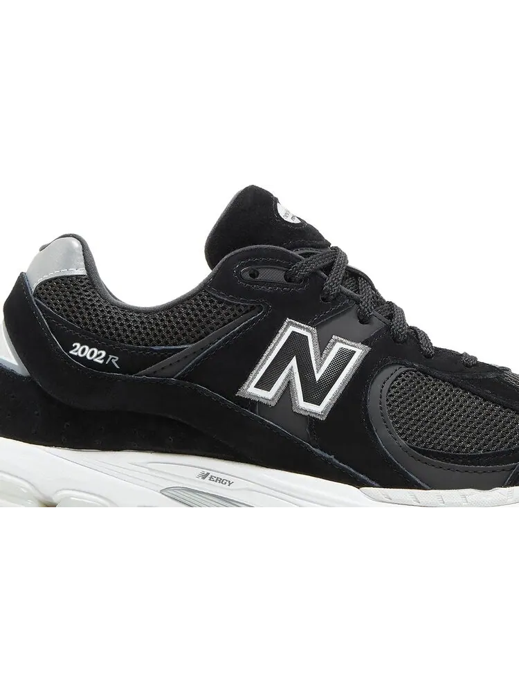 Кроссовки New Balance 2002R — изображение 2 из 8, черный/белый