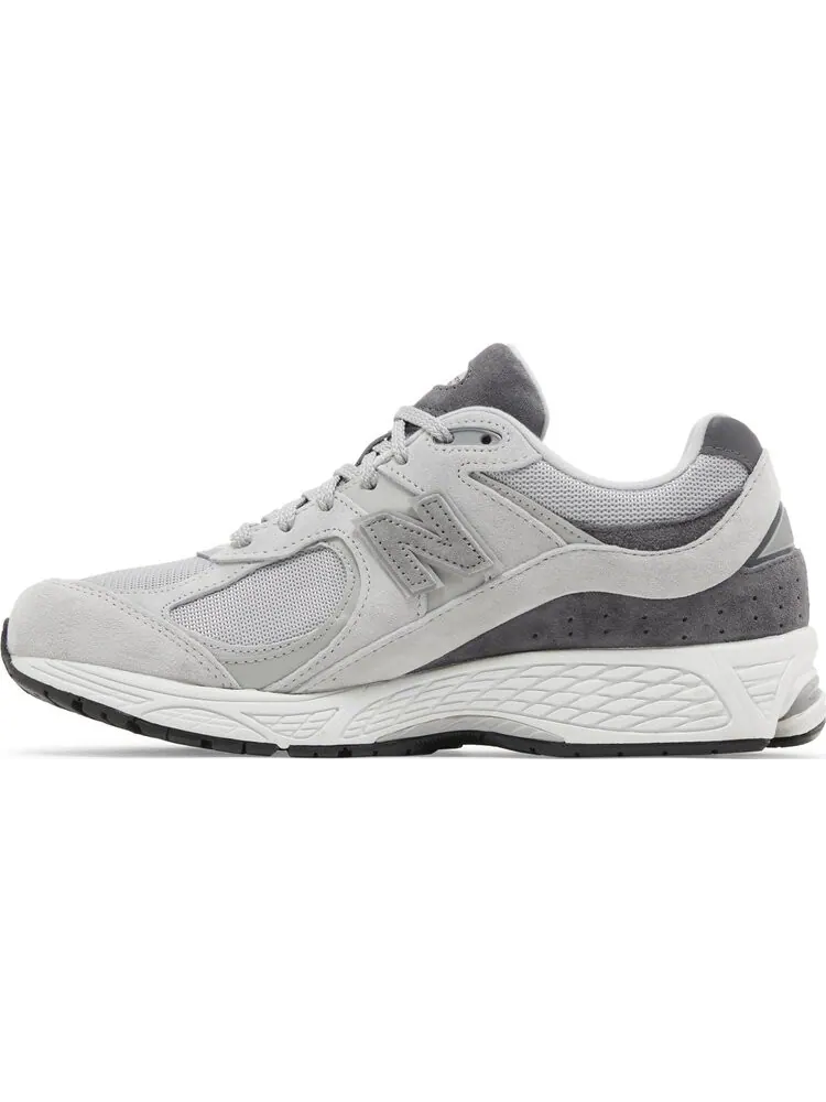 Кроссовки 2002R 'Light Dark Grey' — изображение 3 из 4, серый
