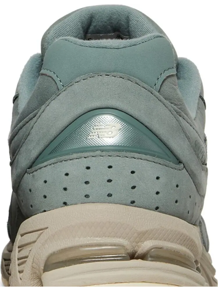 Кроссовки New Balance Kith x 2002R 'Pistachio' — изображение 7 из 8, зеленый