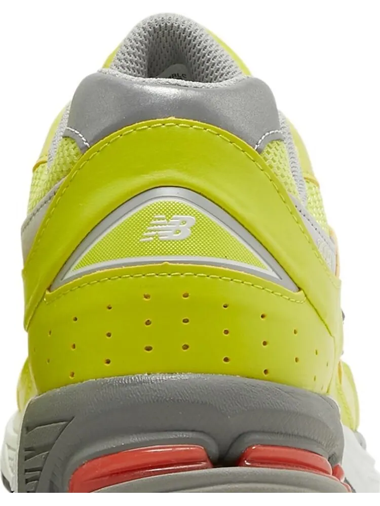 Кроссовки New Balance 2002R 'Sulpher Yellow' — изображение 7 из 8, желтый