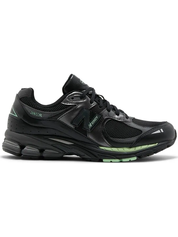 Кроссовки New Balance 2002R 'Black Powder Green' — изображение 1 из 8, черный