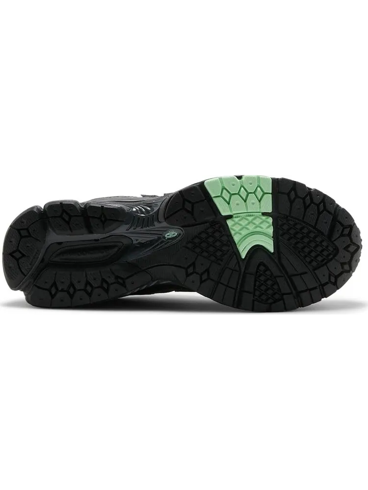 Кроссовки New Balance 2002R 'Black Powder Green' — изображение 4 из 8, черный
