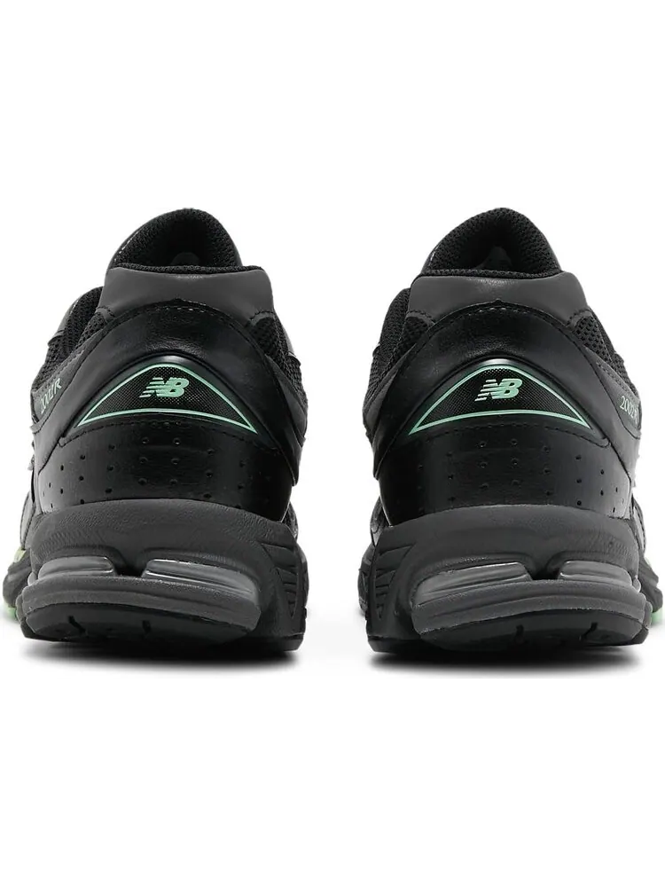 Кроссовки New Balance 2002R 'Black Powder Green' — изображение 6 из 8, черный