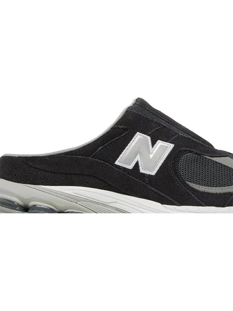 Кроссовки New Balance 2002R Mule 'Phantom Marblehead' — изображение 2 из 8, черный
