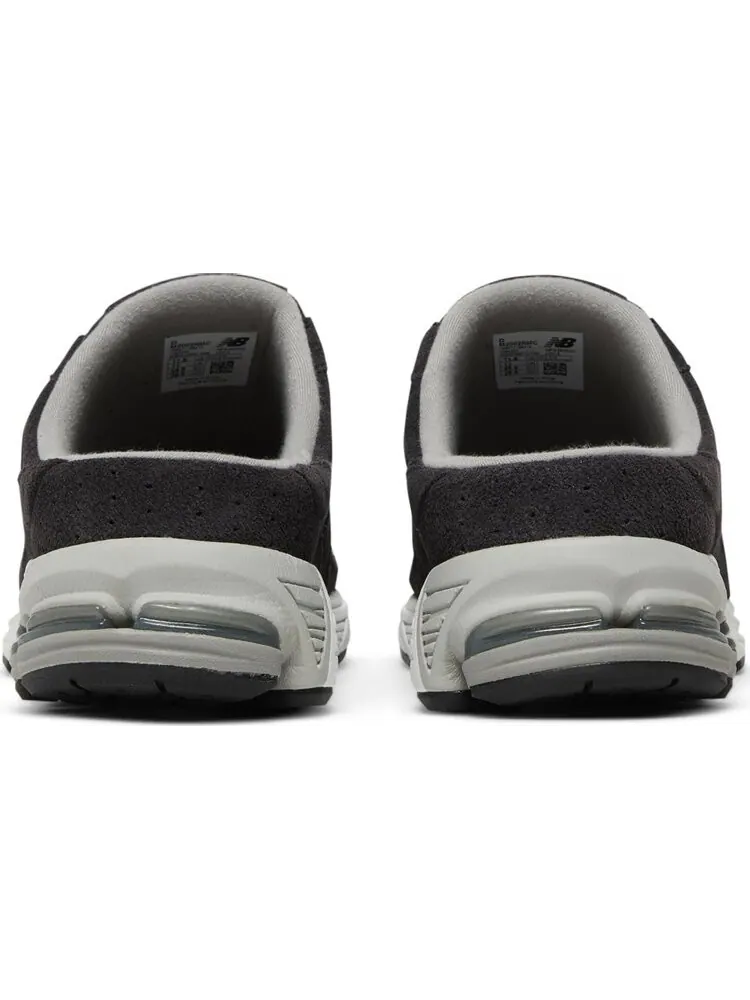 Кроссовки New Balance 2002R Mule 'Phantom Marblehead' — изображение 6 из 8, черный