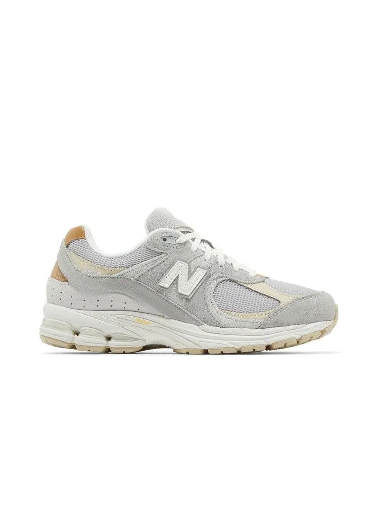 Кроссовки New Balance 2002R 'Concrete Grey' — изображение 2 из 9, серый