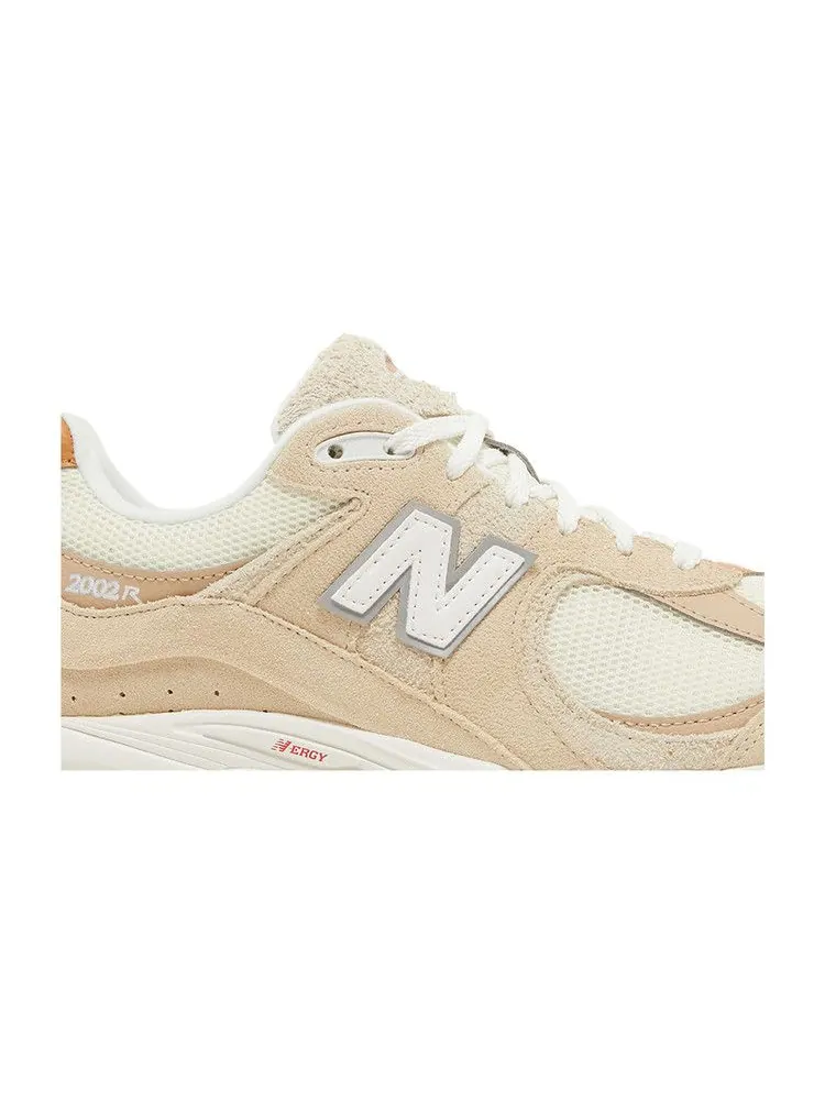 Кроссовки New Balance 2002R 'Sandstone' — изображение 3 из 9, желто-коричневый