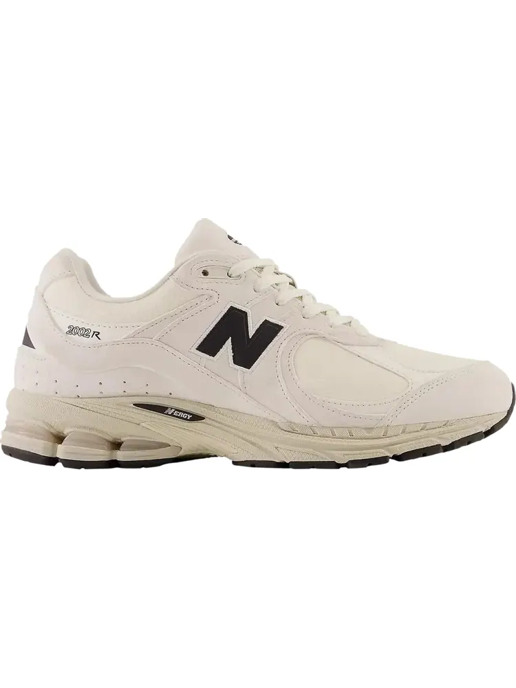 Кроссовки New Balance 2002R 'White Fur' — изображение 1 из 1, бежевый