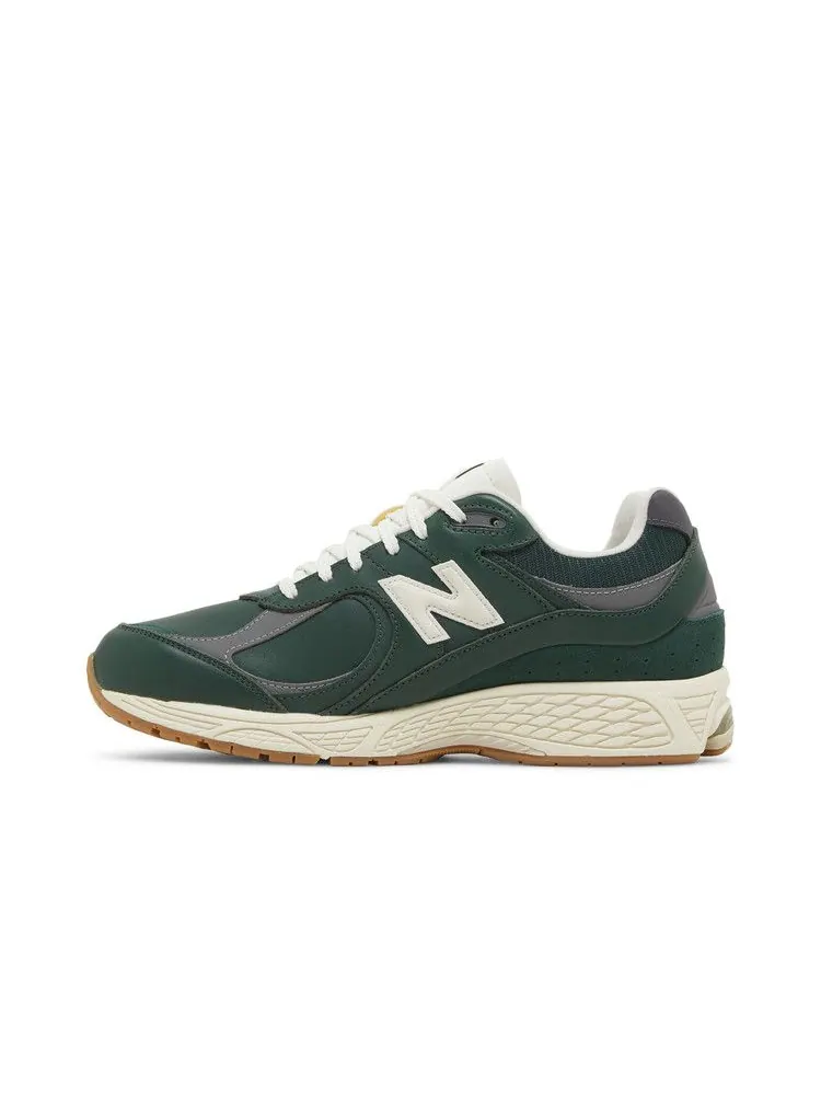 Кроссовки New Balance 2002R 'Vintage Leather Pack - Green' — изображение 4 из 9, зеленый