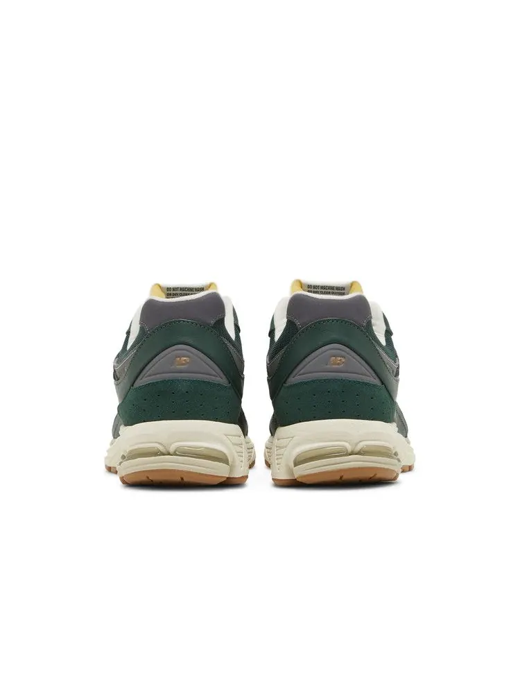 Кроссовки New Balance 2002R 'Vintage Leather Pack - Green' — изображение 7 из 9, зеленый