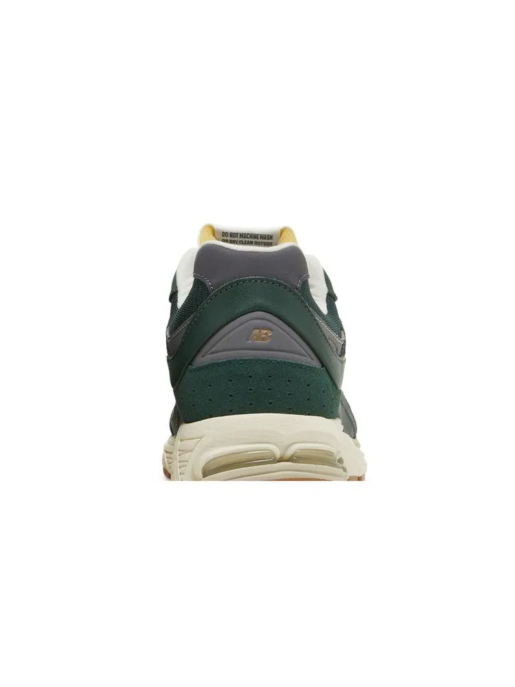 Кроссовки New Balance 2002R 'Vintage Leather Pack - Green' — изображение 8 из 9, зеленый