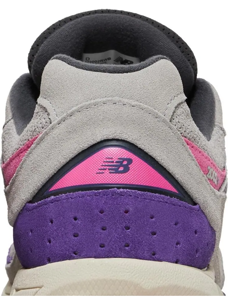 Кроссовки New Balance 2002R 'Rain Cloud Prism Purple' — изображение 7 из 8, серый