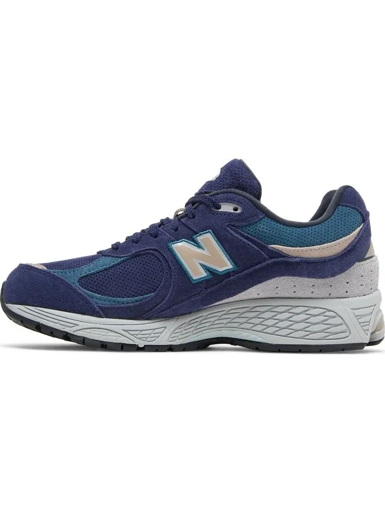 Кроссовки New Balance 2002R 'Navy Pink' — изображение 3 из 8, синий