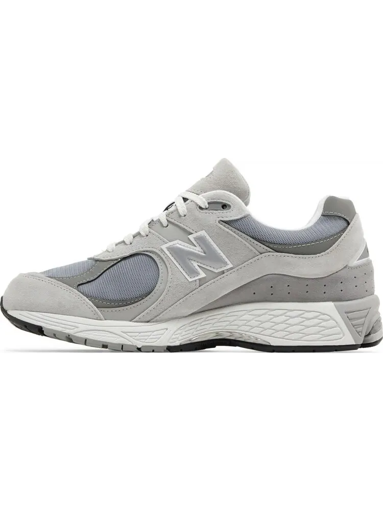 Кроссовки New Balance 2002R GORE-TEX 'Concrete' — изображение 3 из 4, серый