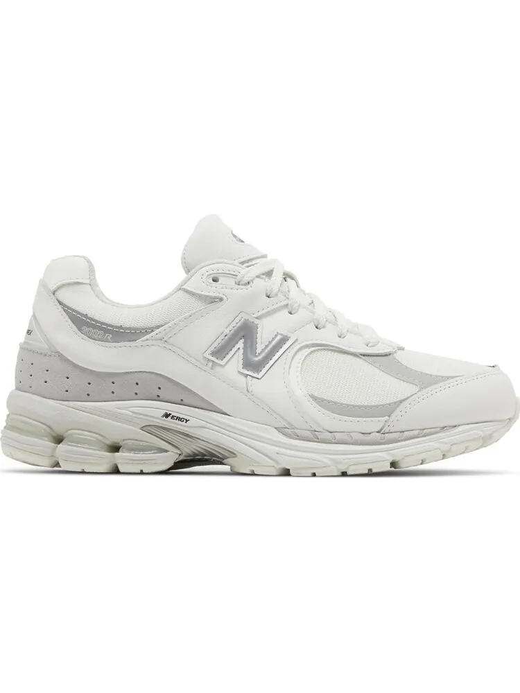 Кроссовки 2002R GORE-TEX 'White Brighton Grey' — изображение 1 из 4, белый