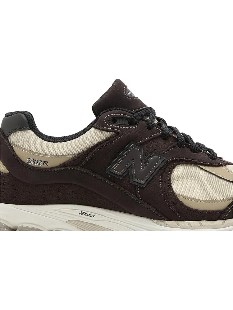 Кроссовки 2002R GORE-TEX 'Black Coffee' — изображение 2 из 4, коричневый