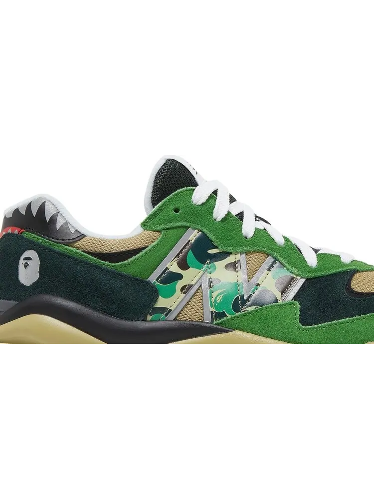 Кроссовки New Balance BAPE x 57/40 'Green' — изображение 2 из 8, зеленый