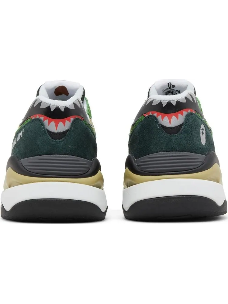 Кроссовки New Balance BAPE x 57/40 'Green' — изображение 6 из 8, зеленый