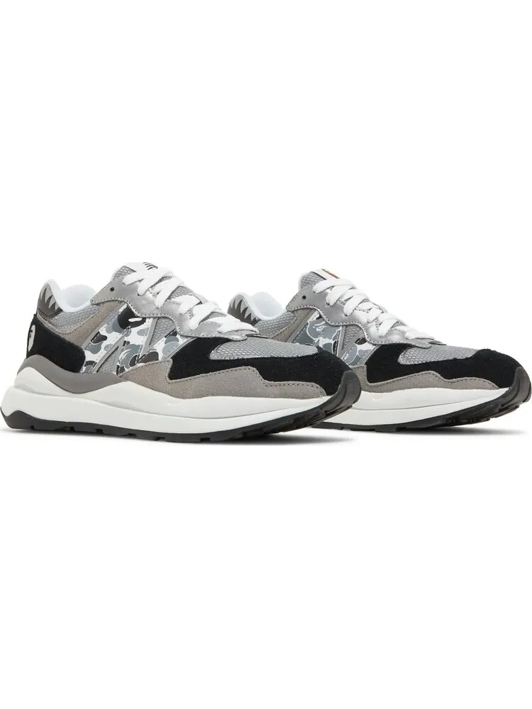 Кроссовки New Balance BAPE x 57/40 'Grey' — изображение 8 из 8, серый