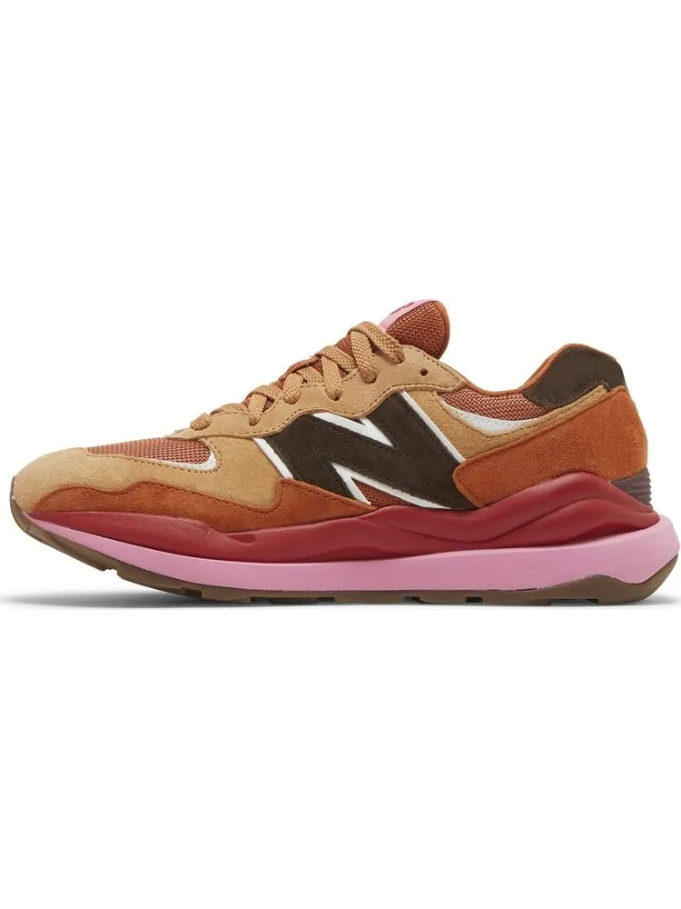 Кроссовки New Balance 57/40 'Brown Pink Red' — изображение 3 из 8, коричневый