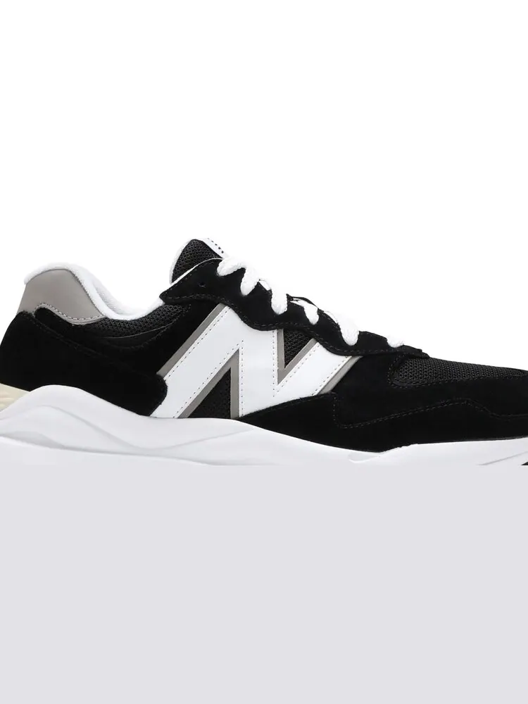 Кроссовки New Balance 57/40 — изображение 2 из 8, черный/белый