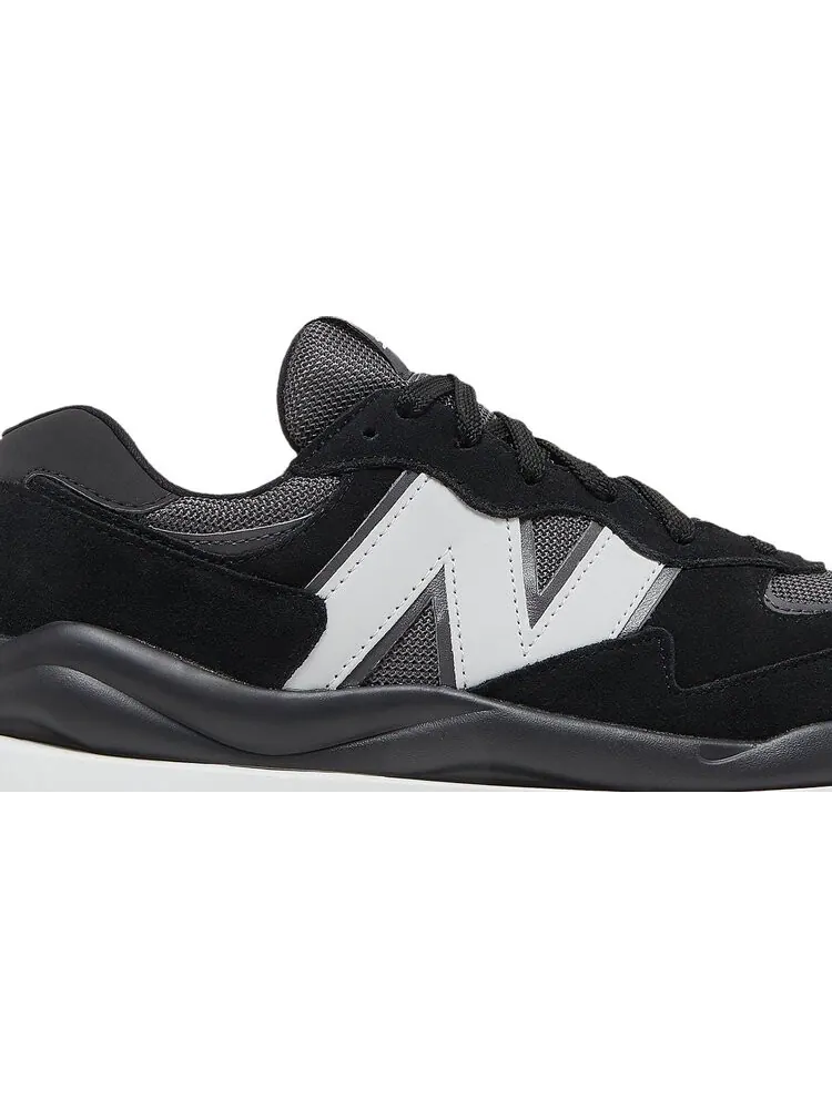 Кроссовки New Balance 57/40 — изображение 2 из 8, черный