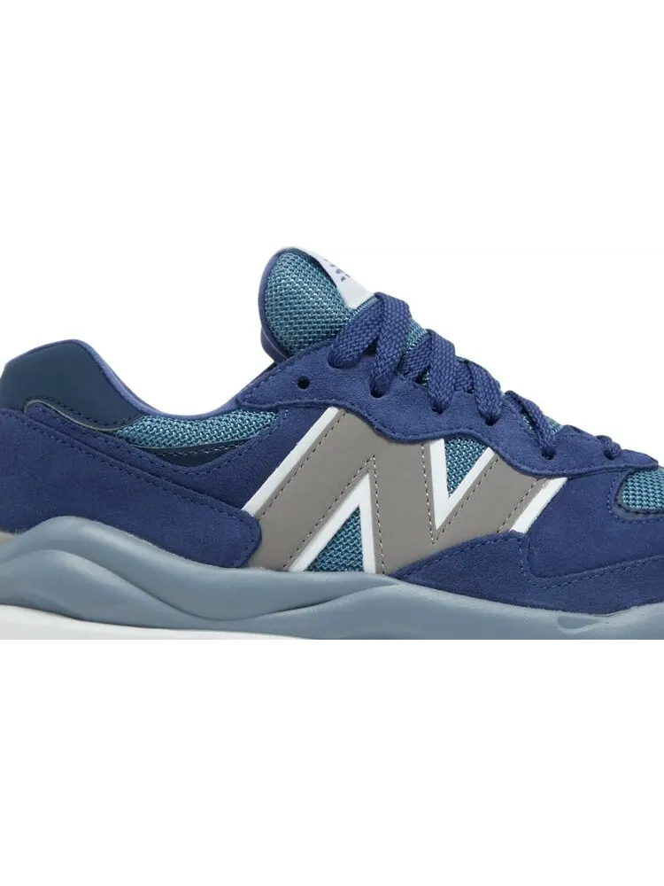 Кроссовки New Balance 57/40 'Dark Blue' — изображение 2 из 8, синий