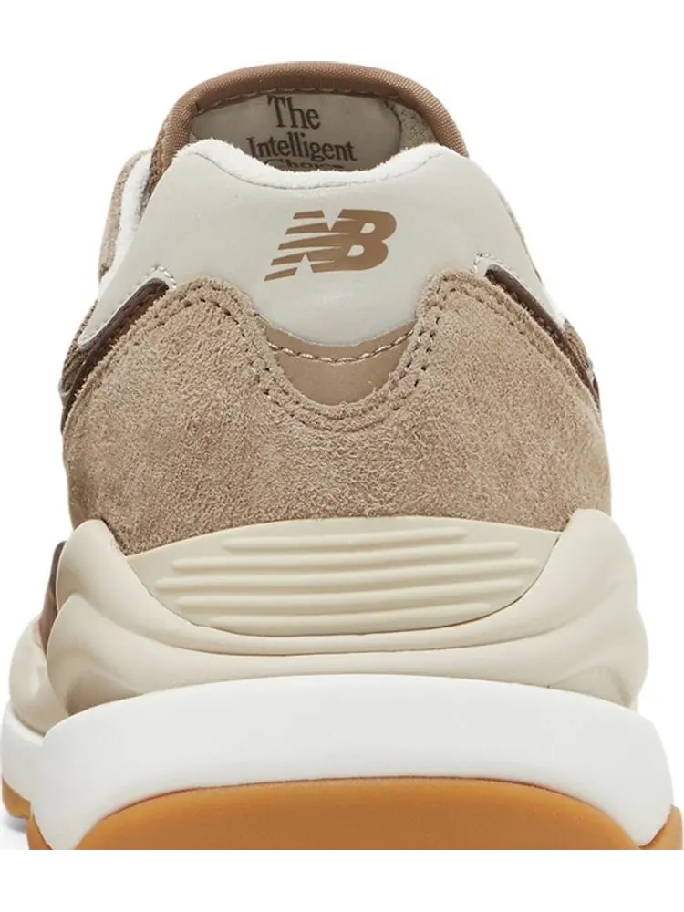 Кроссовки New Balance 57/40 'Mushroom Black Coffee' — изображение 7 из 8, коричневый