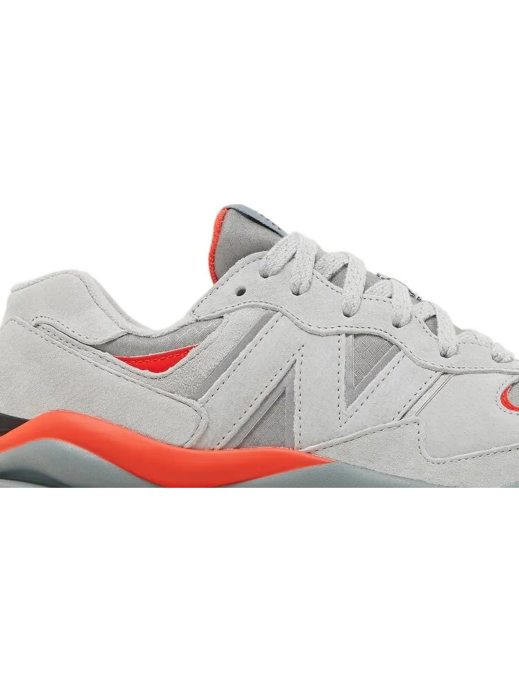 Кроссовки New Balance 57/40 'Rain Cloud Slate' — изображение 2 из 8, серый