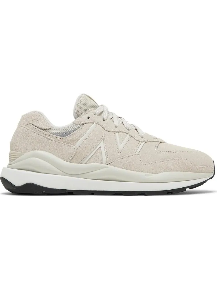 Кроссовки New Balance 57/40 'Moonbeam' — изображение 1 из 8, бежевый