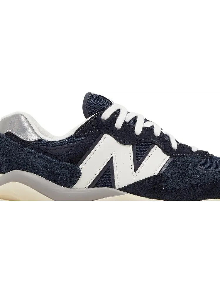 Кроссовки New Balance 57/40 — изображение 2 из 8