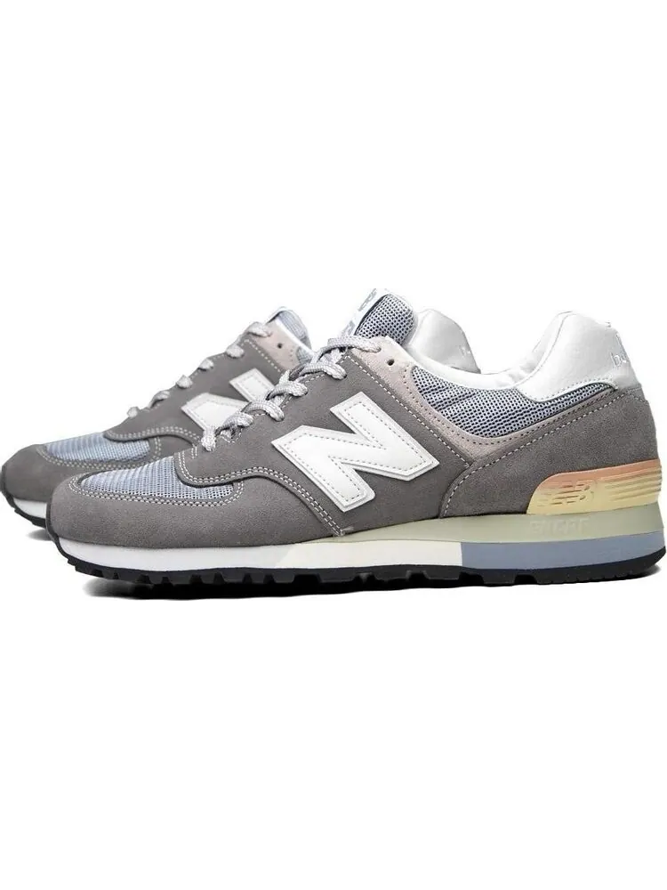 Кроссовки New Balance M576 Made in England '25th Anniversary' — изображение 2 из 3, серый