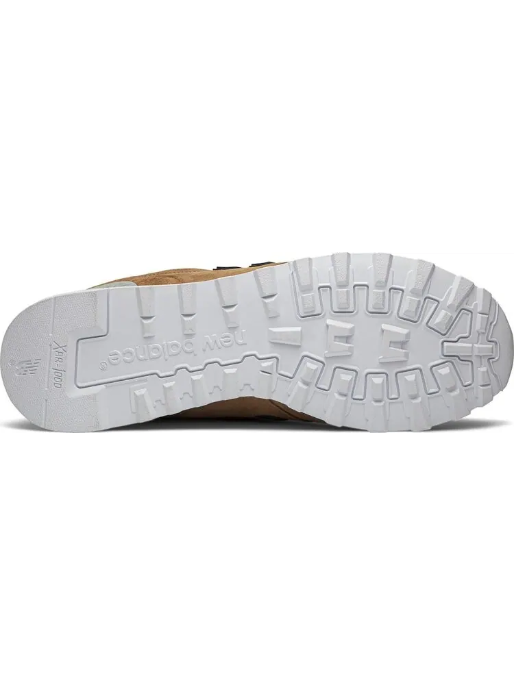 Кроссовки New Balance Sneakersnstuff x 577 'Grown Up' — изображение 4 из 8, загар