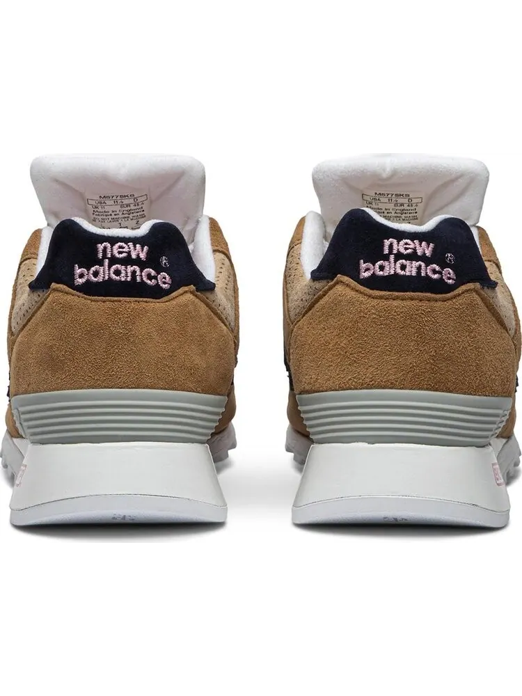 Кроссовки New Balance Sneakersnstuff x 577 'Grown Up' — изображение 6 из 8, загар